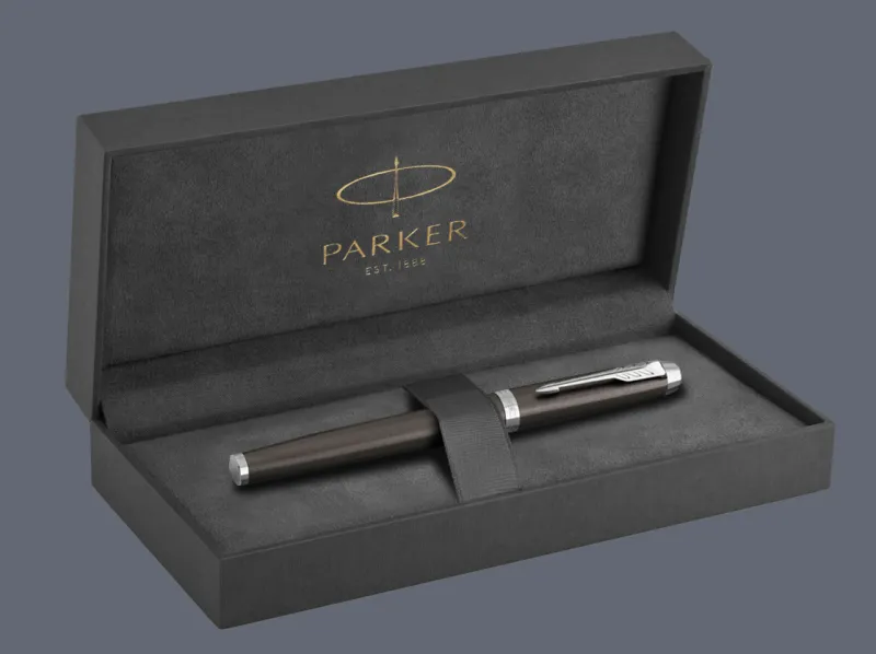 Zestaw Pióro wieczne Parker IM Core Dark Espresso CT + Premium Box